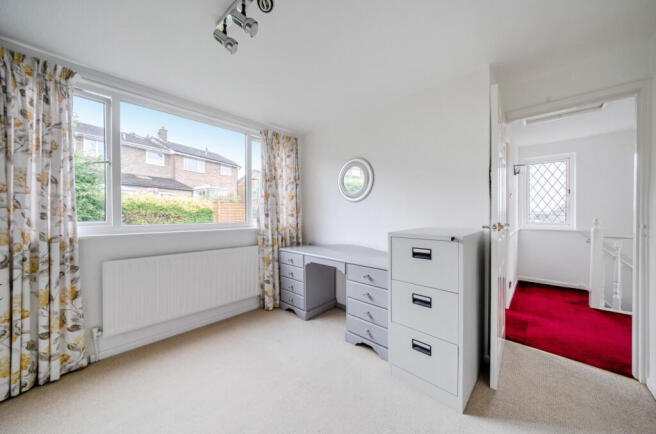 3 bed Semi-Detached for sale Image 12