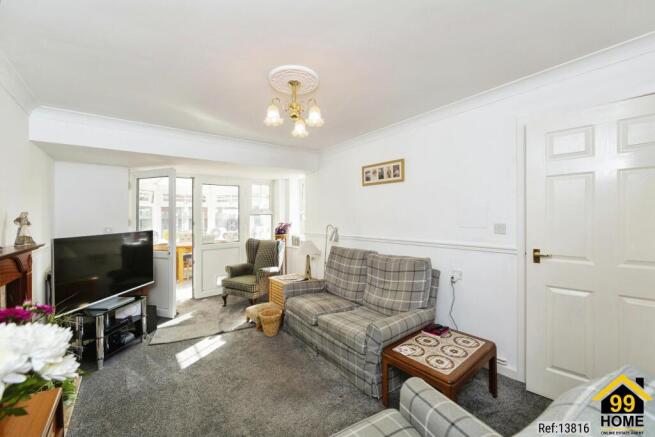 2 bed Semi-Detached Bungalow for sale Image 5