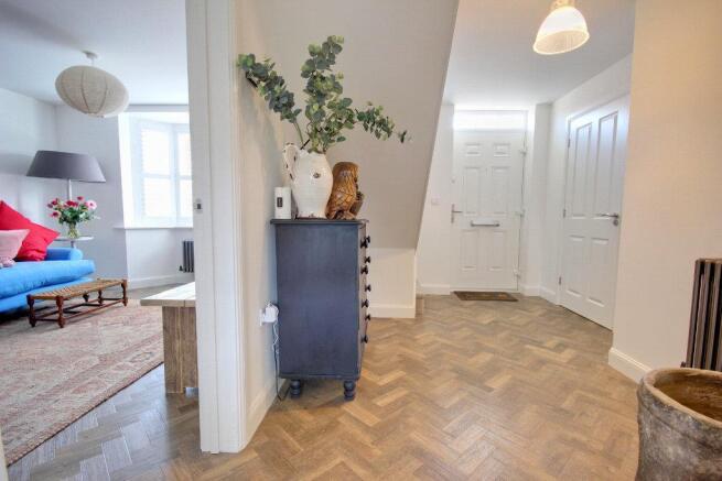 4 bed Detached for sale Image 7