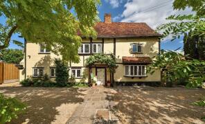 34, Oaks Road, Staines-upon-thames TW19 7LG