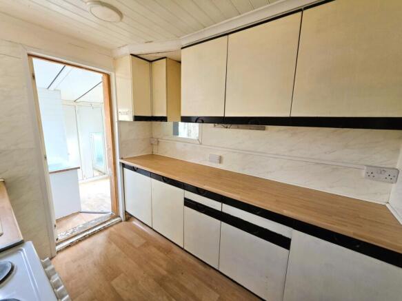 3 bed Terraced for sale Image 5