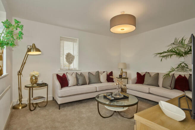 5 bed Detached for sale Image 4