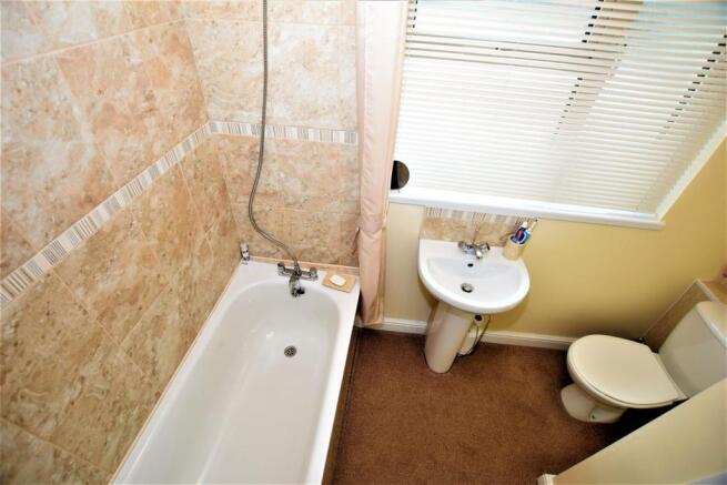 Bathroom 1.jpg