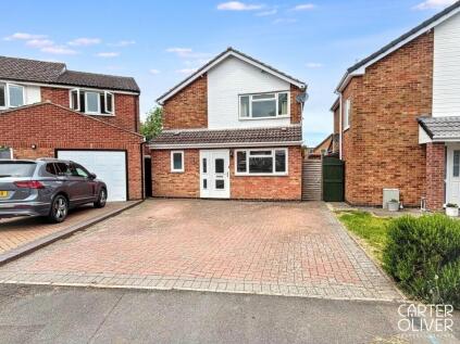 Holly Drive, Lutterworth, LE17