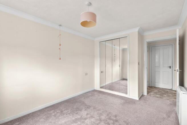 2 bed Flat for sale Image 10