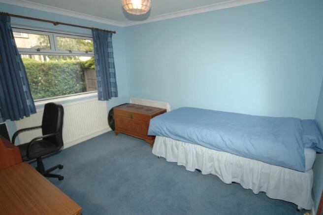 BEDROOM 2