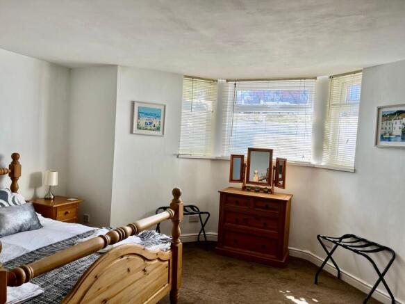2 bed Apartment for sale Image 6