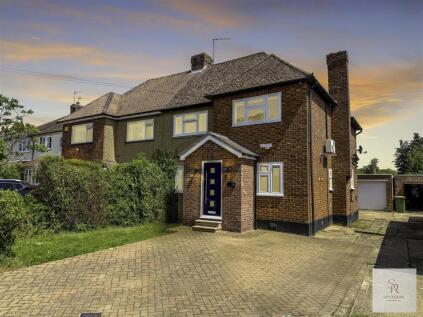Adeyfield Gardens, Hemel Hempstead, HP2