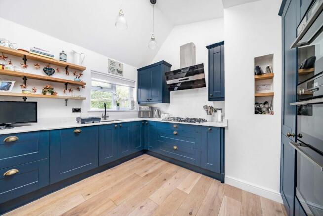 Kitchen (2)