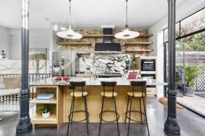 52, Bolingbroke Grove, London SW11 6HR