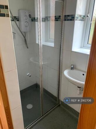 1 bed Flat to rent Image 5