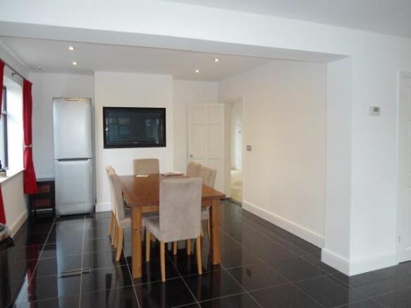 Dining area.JPG