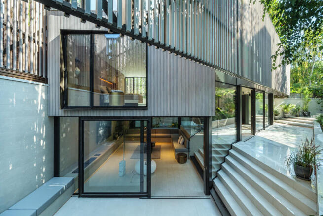Woven House, London, N4 photo 4