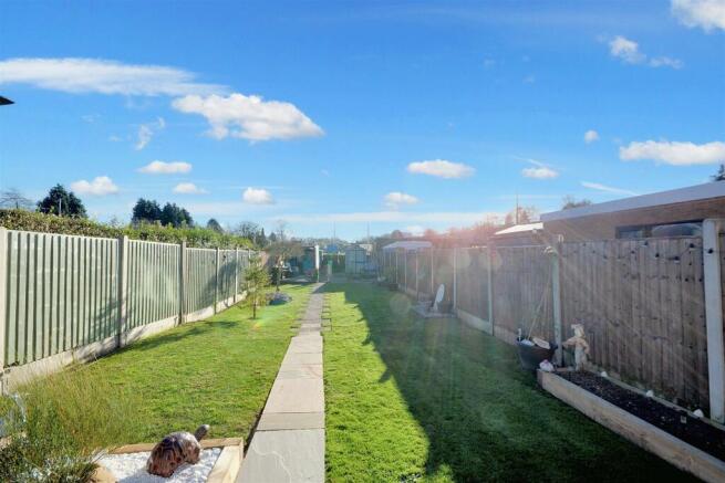 Garden_2.jpg