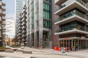Flat 1402, 14 Neroli House, Piazza Walk, London E1 8ZJ