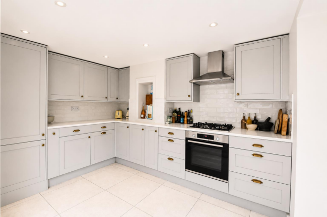 Kitchen 2.png