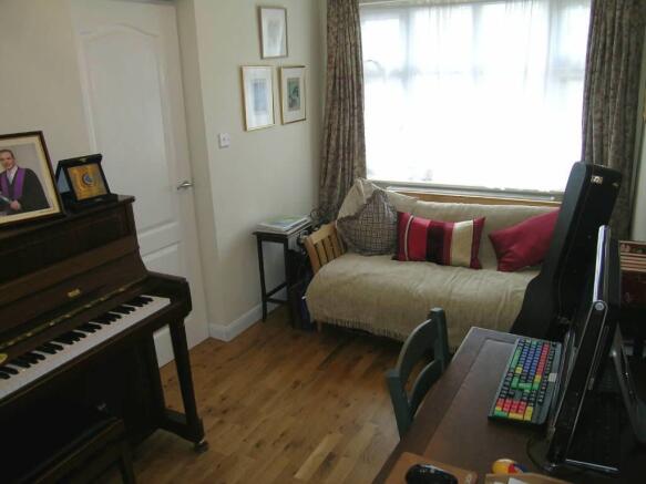 Photo 3