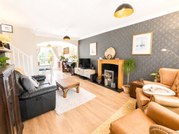 3 bed Detached for sale Image 4