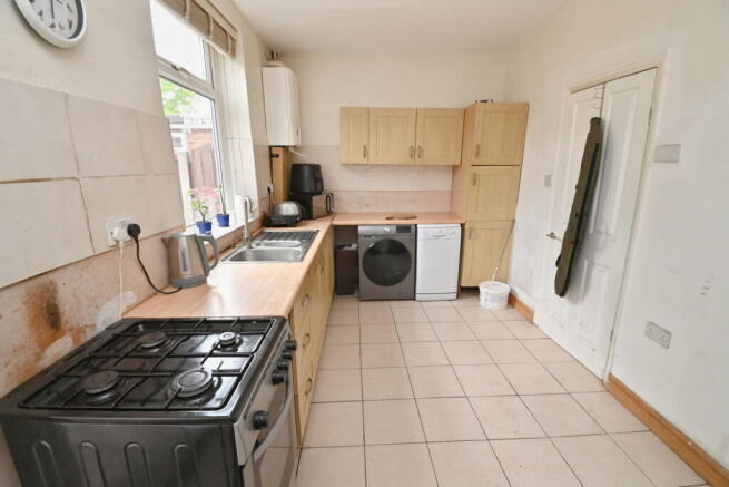3 bed Terraced for sale Image 4