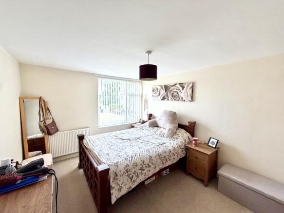 3 bed Terraced for sale Image 9