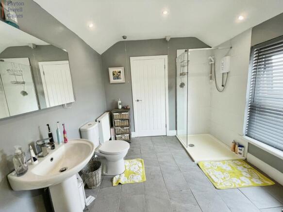 Family bathroom