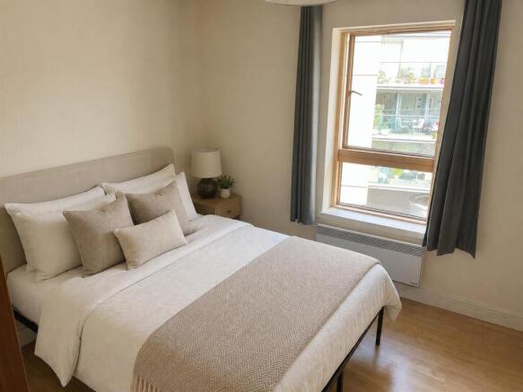 dressed bed 2.jpg