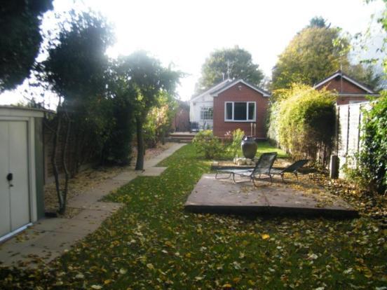 Garden R