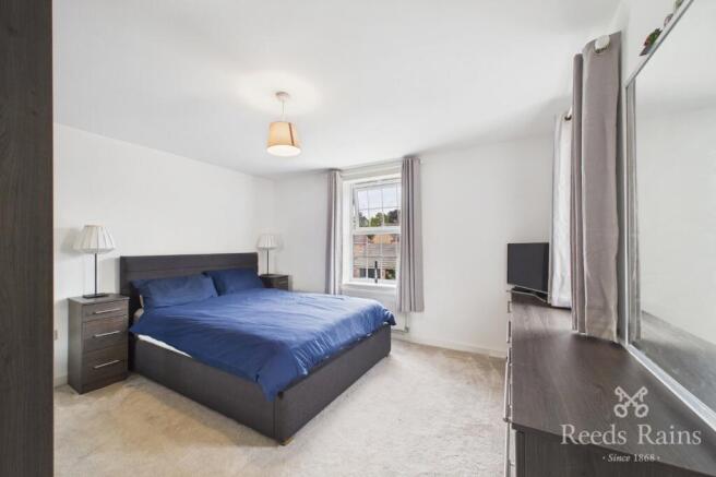 4 bed Detached for sale Image 12