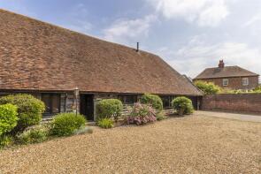 Ravenscourt Barn East, Davington Hill, Faversham ME13 7DT