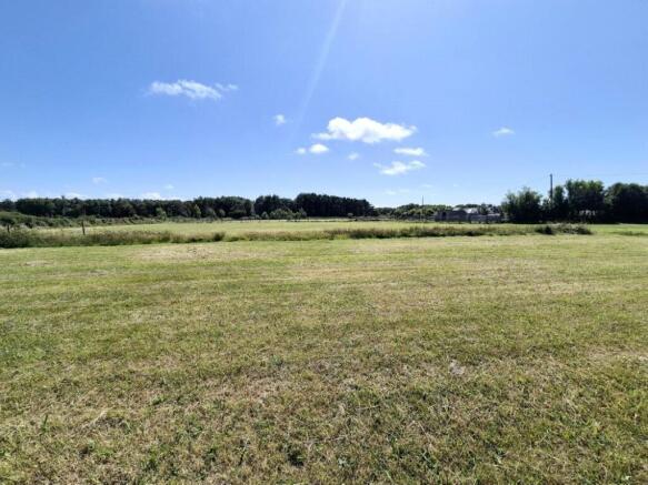 Pen Cob, Malltraeth, Anglesey, LL62 photo 4