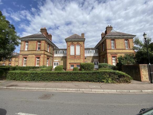 Starling Lodge N21