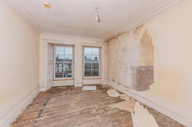 202B High Street Montrose-2.JPG