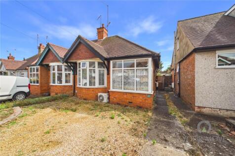 Malcolm Drive, Northampton, Northamptonshire, NN5