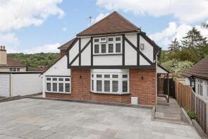 126, Valley Road, Kenley CR8 5BW