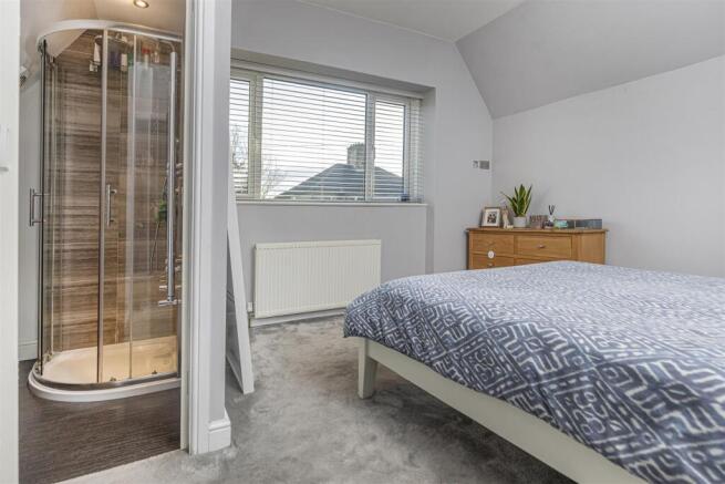 3 bed Semi-Detached for sale Image 4