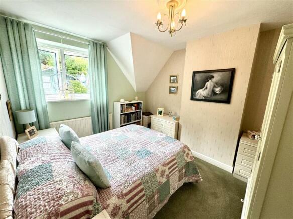 BEDROOM 2