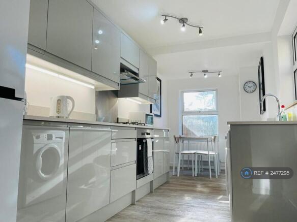 Shared Kitchen/Diner