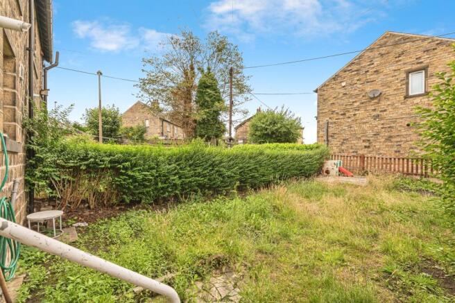 3 bed Terraced for sale Image 12