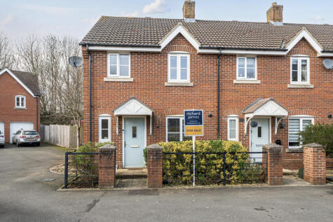 Fitzpiers Close, Taw Hill, Swindon, SN25