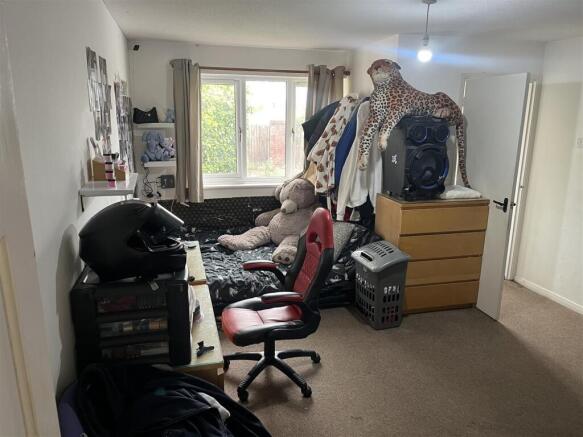 LIVING ROOM .jpeg