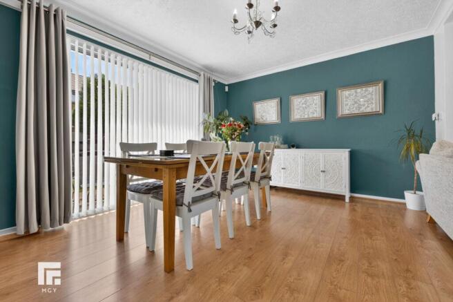 Fern Place Cardiff CF5 3HG photo 4