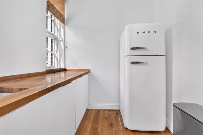 2 bed Apartment for sale Image 7