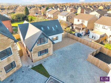 Southern Court, Burnley