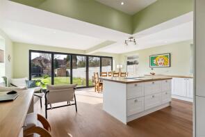 15, Courtlands Avenue, Hampton TW12 3NS