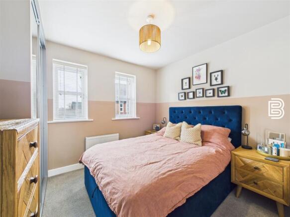 Bedroom 1.jpg