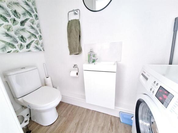 3 bed House for sale Image 11
