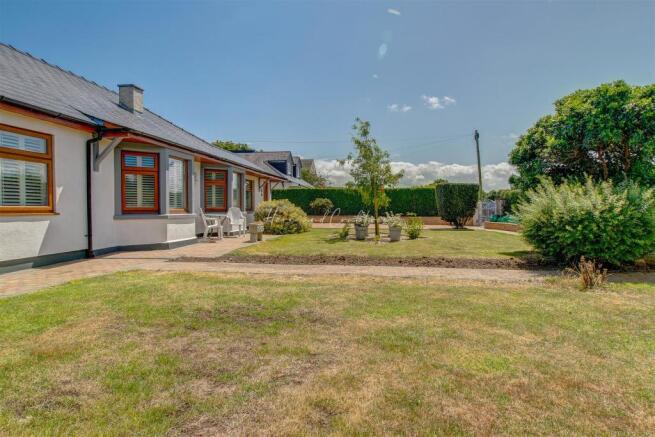 Fonmon Road, Rhoose, Barry, HernCrabtree_ (11).jpg