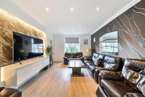 Mayfields Close, Wembley