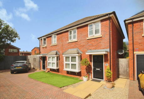 Hill Close, Bewdley Hill, Kidderminster, Worcestershire, DY11 6GB