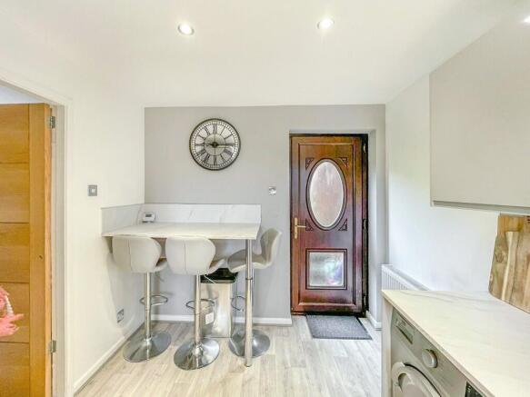 3 bed Terraced for sale Image 8